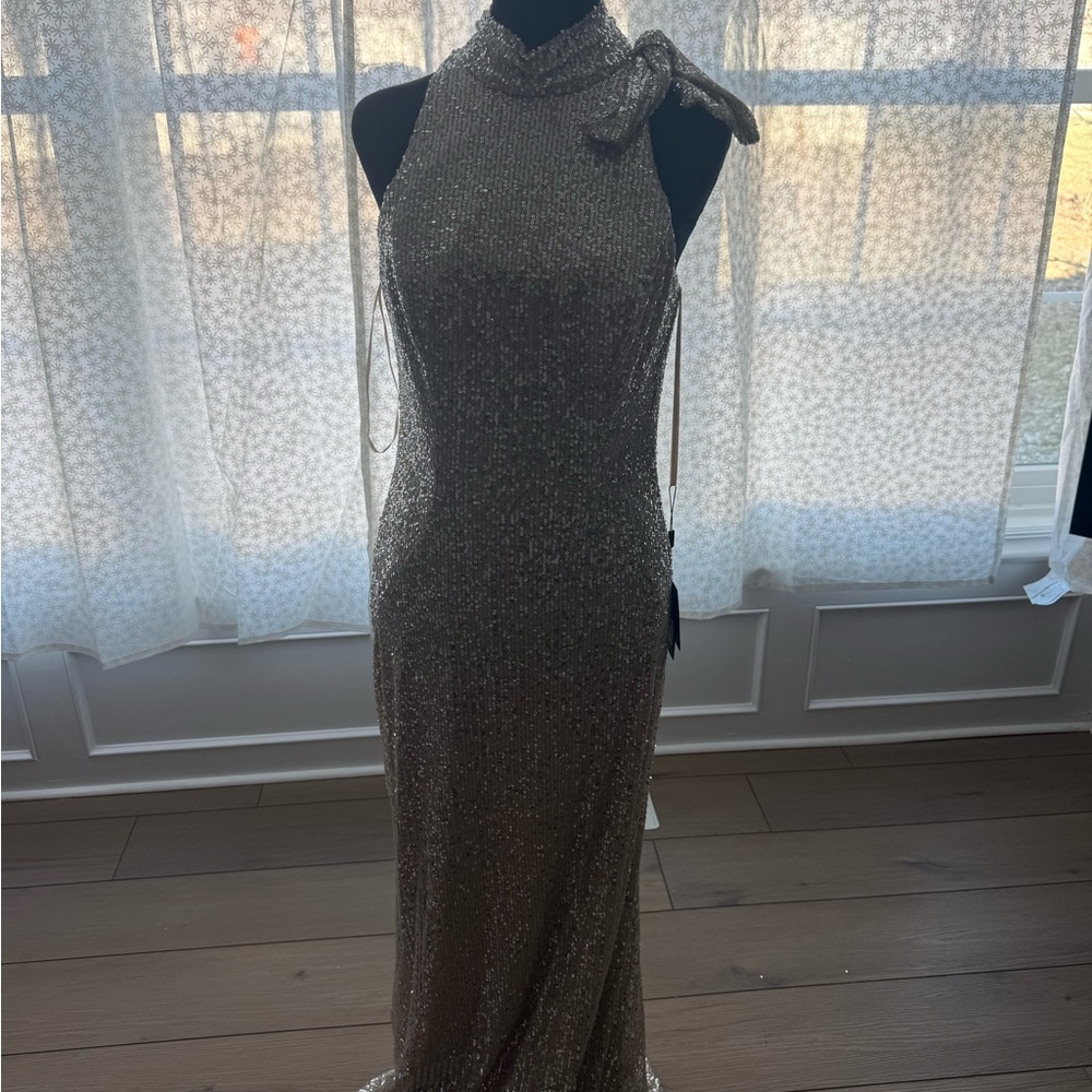 Amazing Mac Duggal Strapless Silver with Gold underlay Sequin Dress - Picture 7 of 7